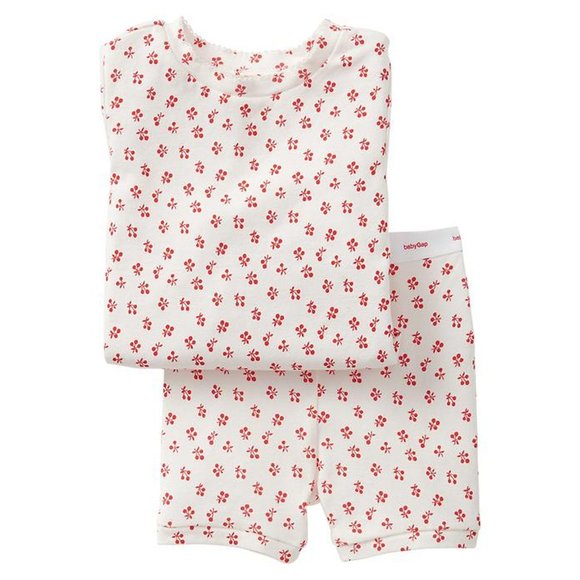 4T pajamas CHERRIES sleep set Baby Gap nwt new pjs - Picture 1 of 2